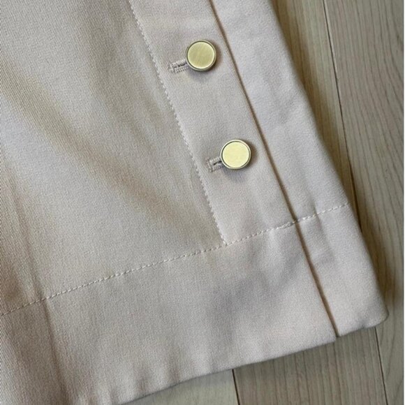 Chic and versatile Club Monaco mini skirt in a soft pink-beige shade - Picture 6 of 8